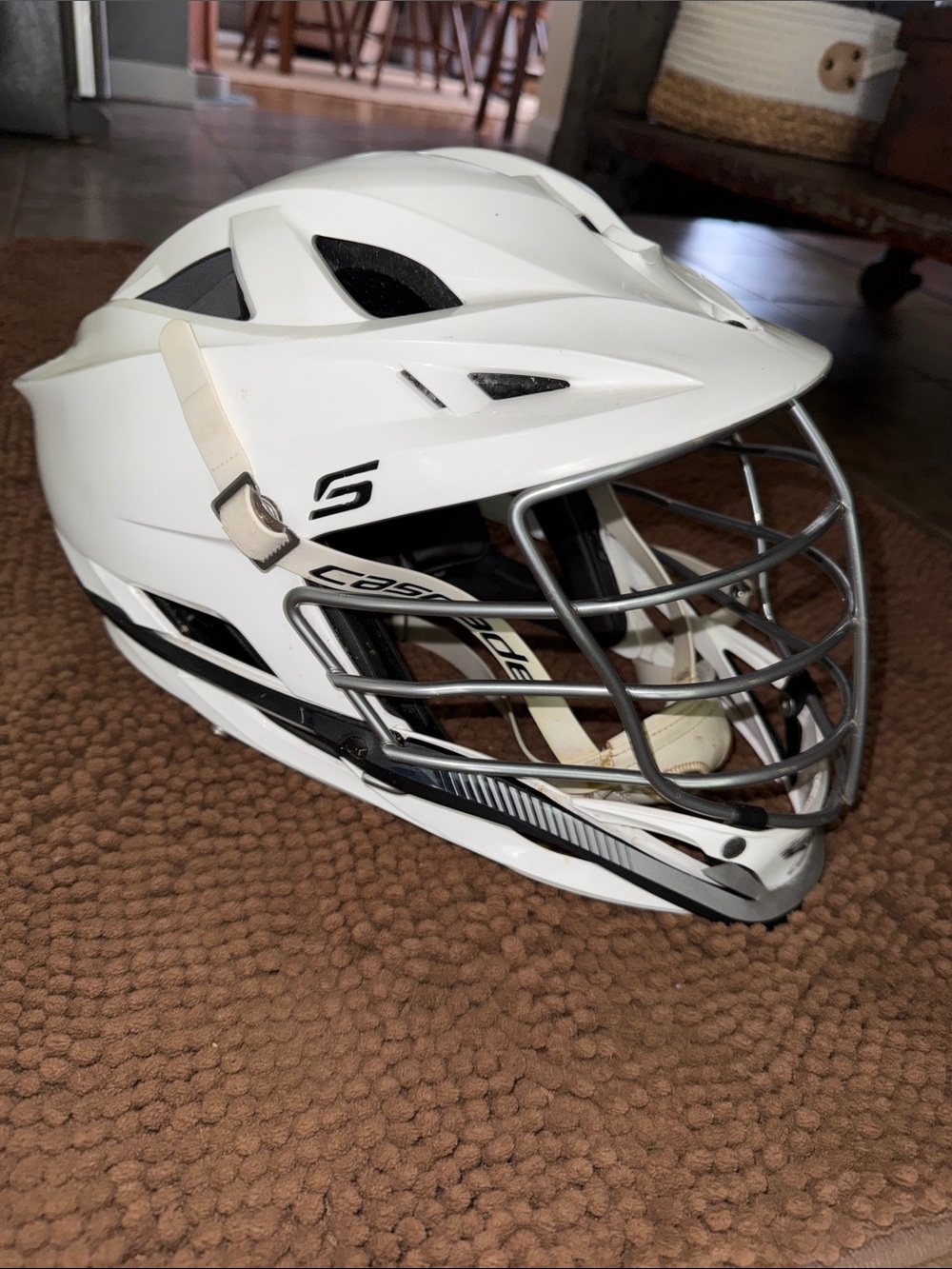 Cascade S Lacrosse Helmet — White with Gray Cage (MEDIUM)